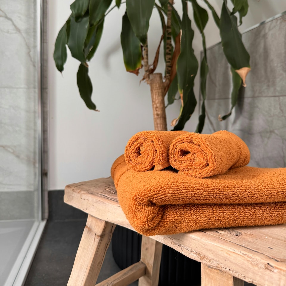 image 1 of Luxury Zero Twist Egyptian Cotton Bath Towels 70 x 120cm - Pack of 2 Orange | Caramel | Bath towel