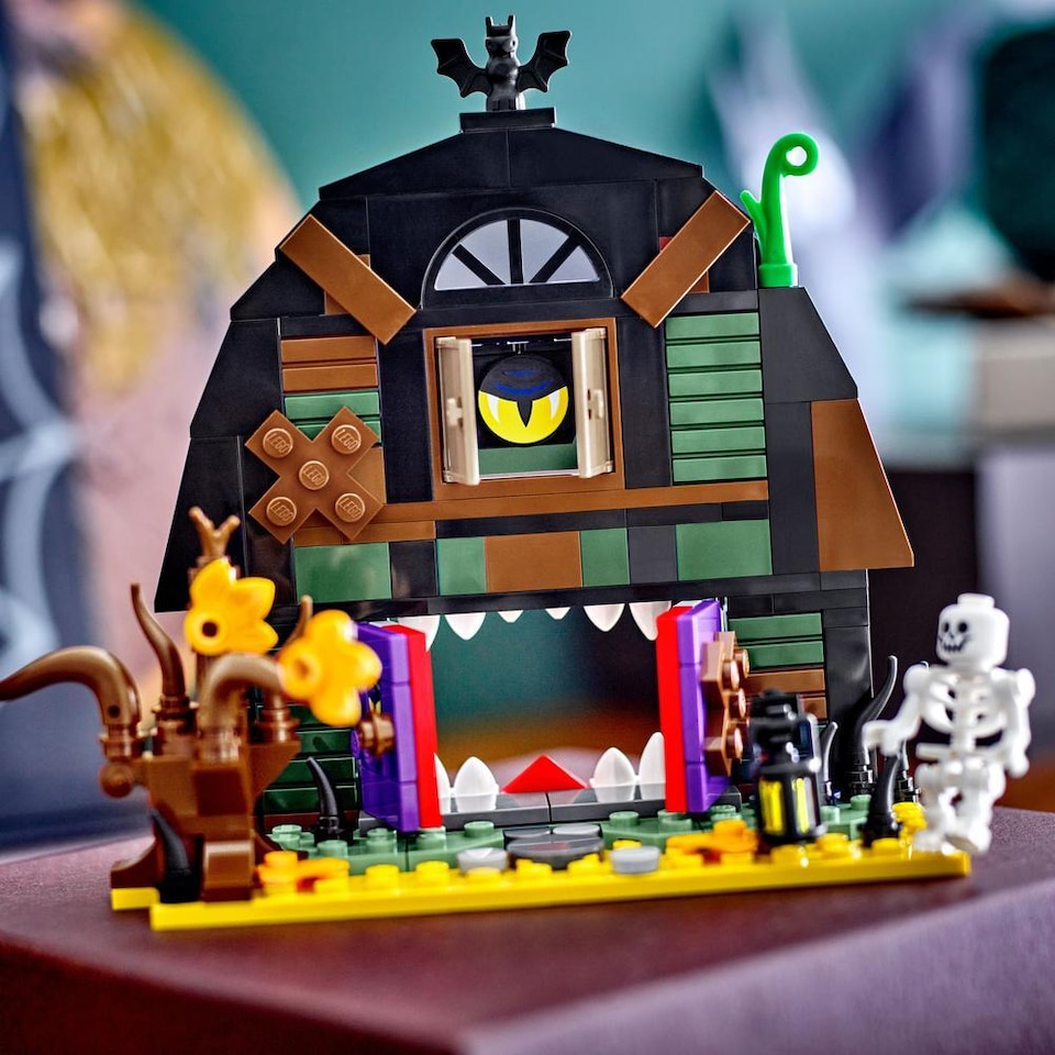 image 1 of Lego 40721 Halloween Barn 205 Piece Construction Set