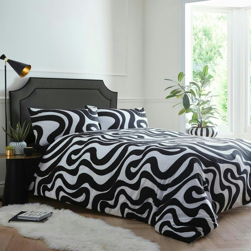 image 1 of Retro Waves Duvet Cover Set - Super King - Black Black | Super King