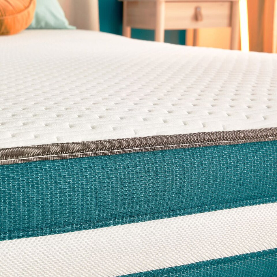 image 1 of Silentnight Sleep Now Bliss Mattress