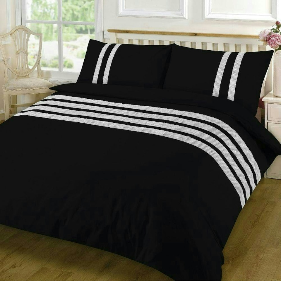 image 1 of Lace Dia Duvet Cover Set - Double - Black
