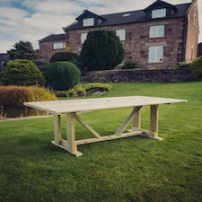 Churnet Valley Clover Garden Table | Multi