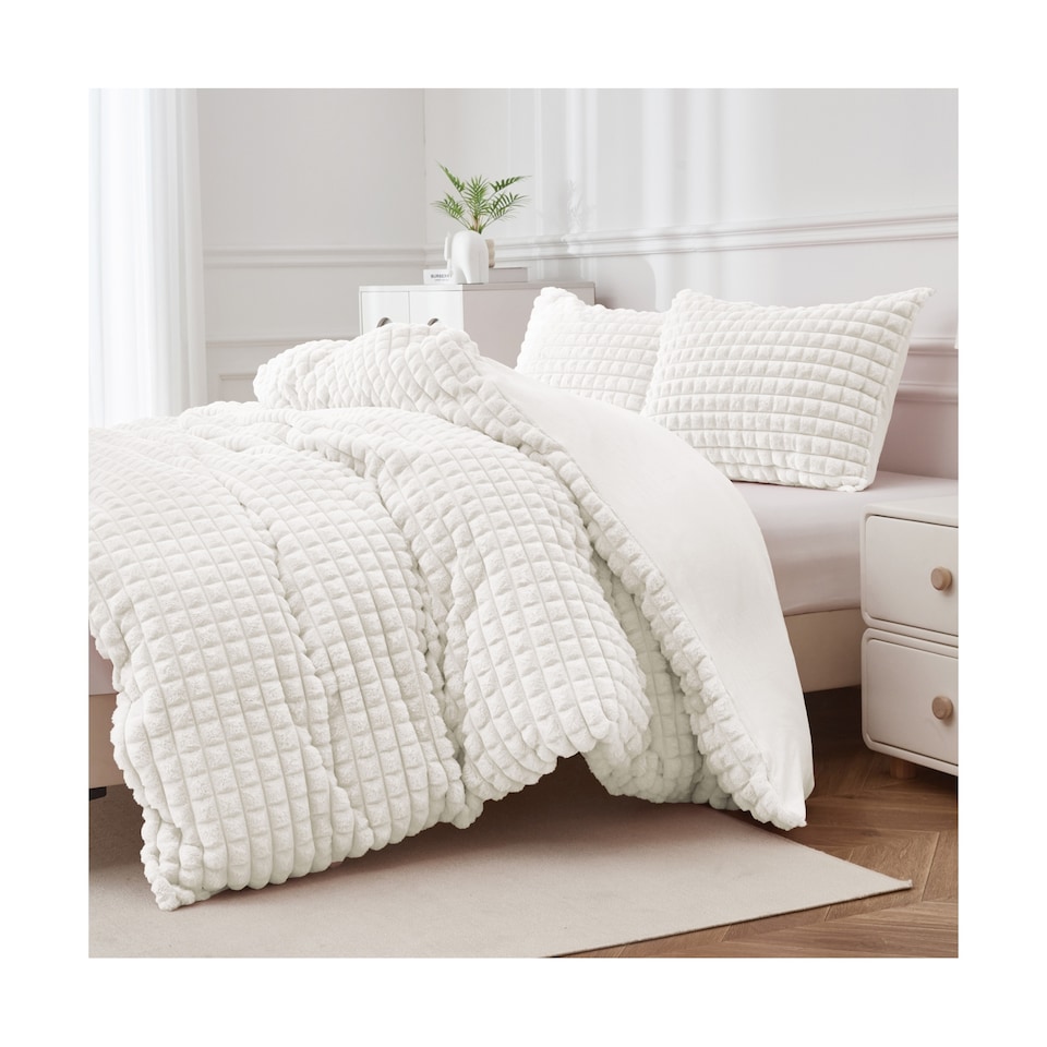 Ezysleep Super Soft Luxury Faux Fur Box Duvet Cover Plush Winter Bedding | Cream | Cream