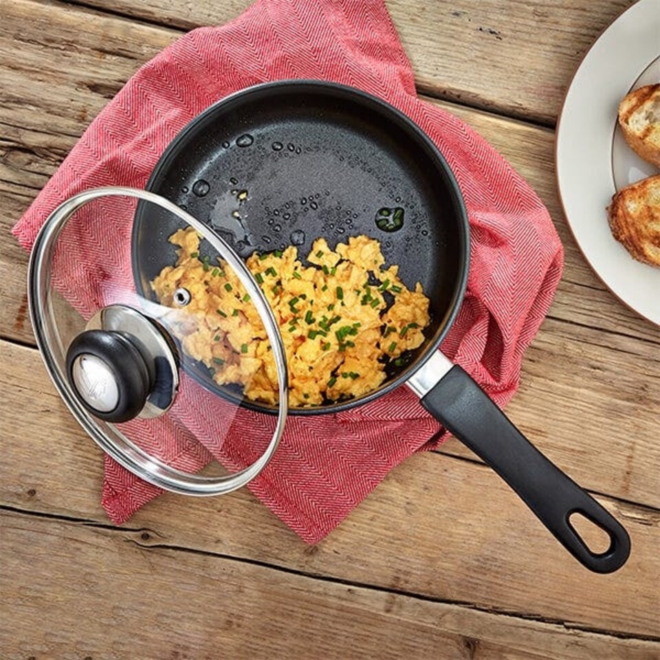 image 1 of Judge Vista Non-Stick 20cm Saucepan