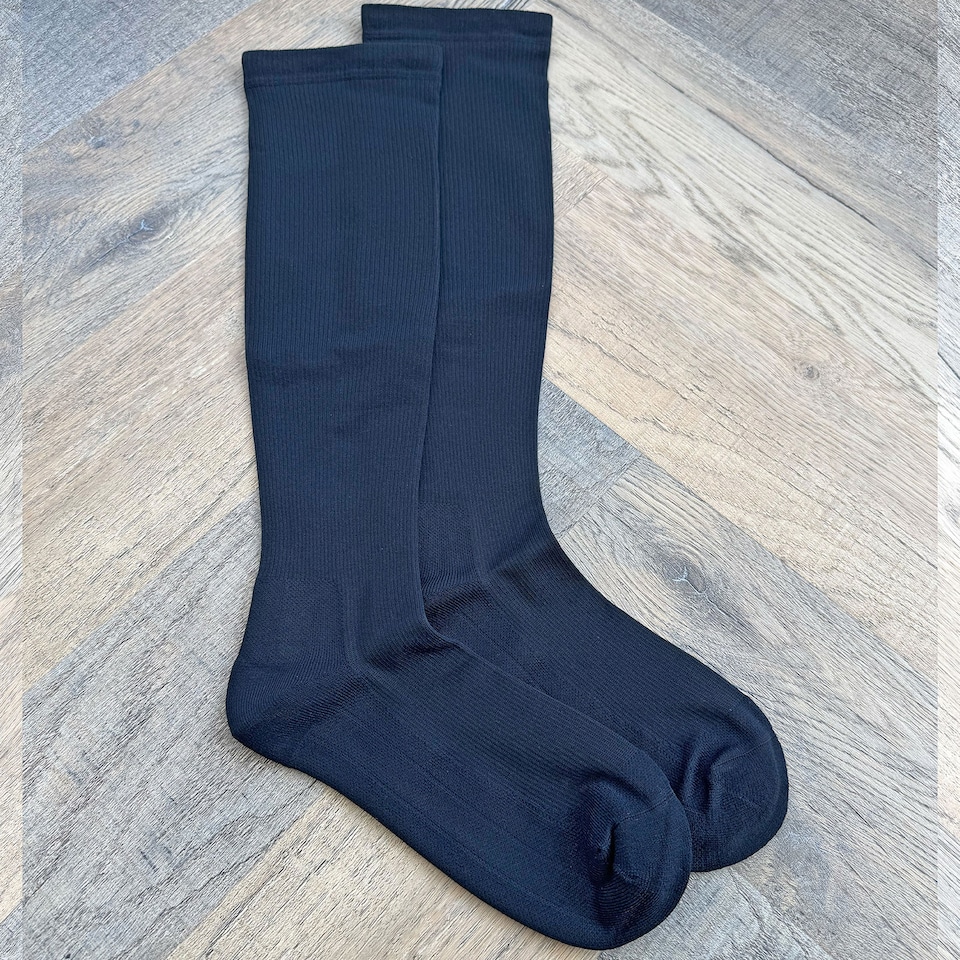 image 1 of aZengear Compression Socks, Anti DVT Knee-High, Swollen Legs, Varicose Veins, Shin Splints Calf Pressure Support (Black, XXL)