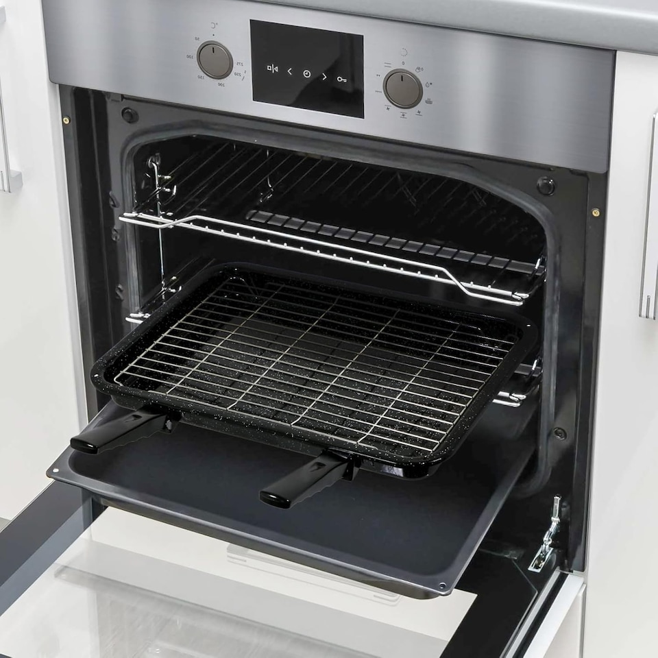 image 1 of SPARES2GO Large Vitreous Enamel Grill Pan for Bosch Oven/Cooker (420mm x 300mm)