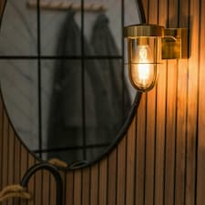 ValueLights Fanar Antique Brass Lantern IP44 Rated Bathroom Outdoor Wall Light with LED Bulb