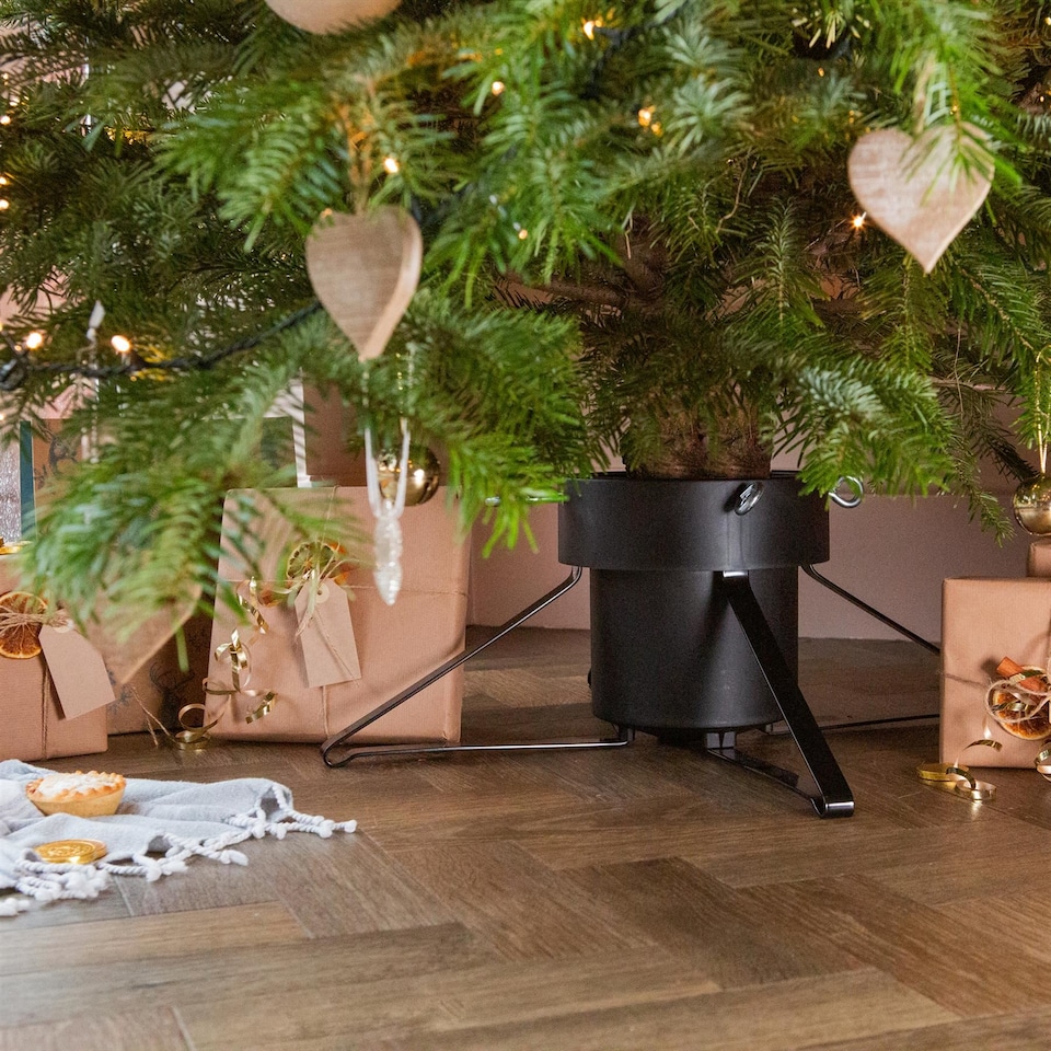 image 1 of Harbour Housewares Classic Real Christmas Tree Stand - 5.5in - Green/Red