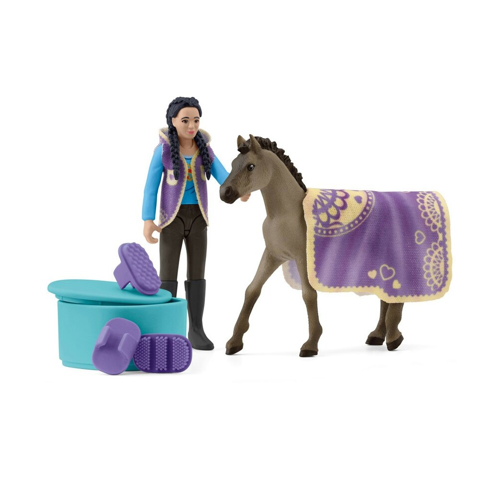 image 1 of SCHLEICH Horse Club Criollo Definitivo Beauty Set with Kim Toy Playset (42753)