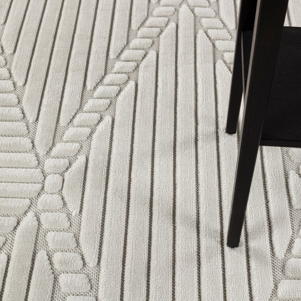 image 1 of LIVABLISS Le Mans-Modern 3D High & Low Pile Textured In- & Outdoor Rug 120 x 170 cm | White