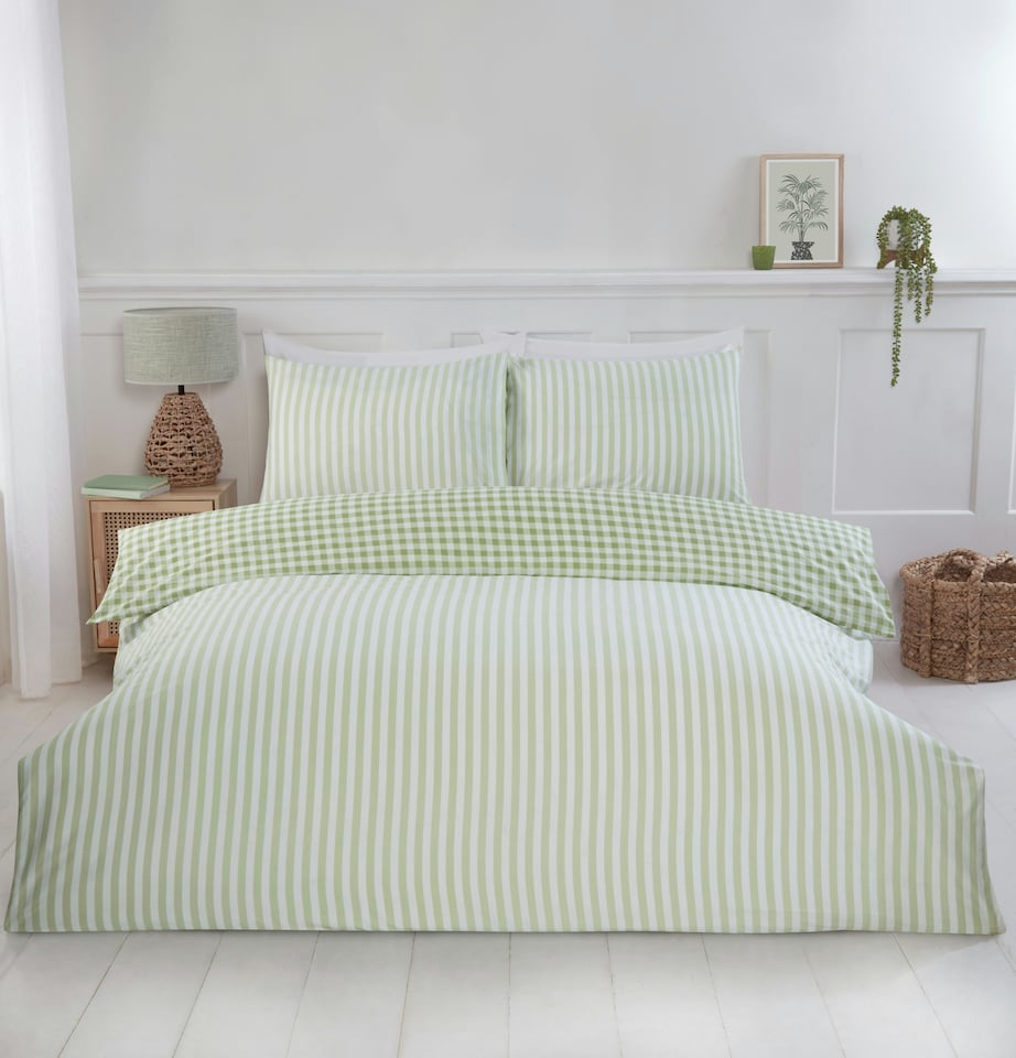 image 1 of Gingham Polycotton Check Polycotton Duvet Cover Set With Pillowcase | Green | King | 1