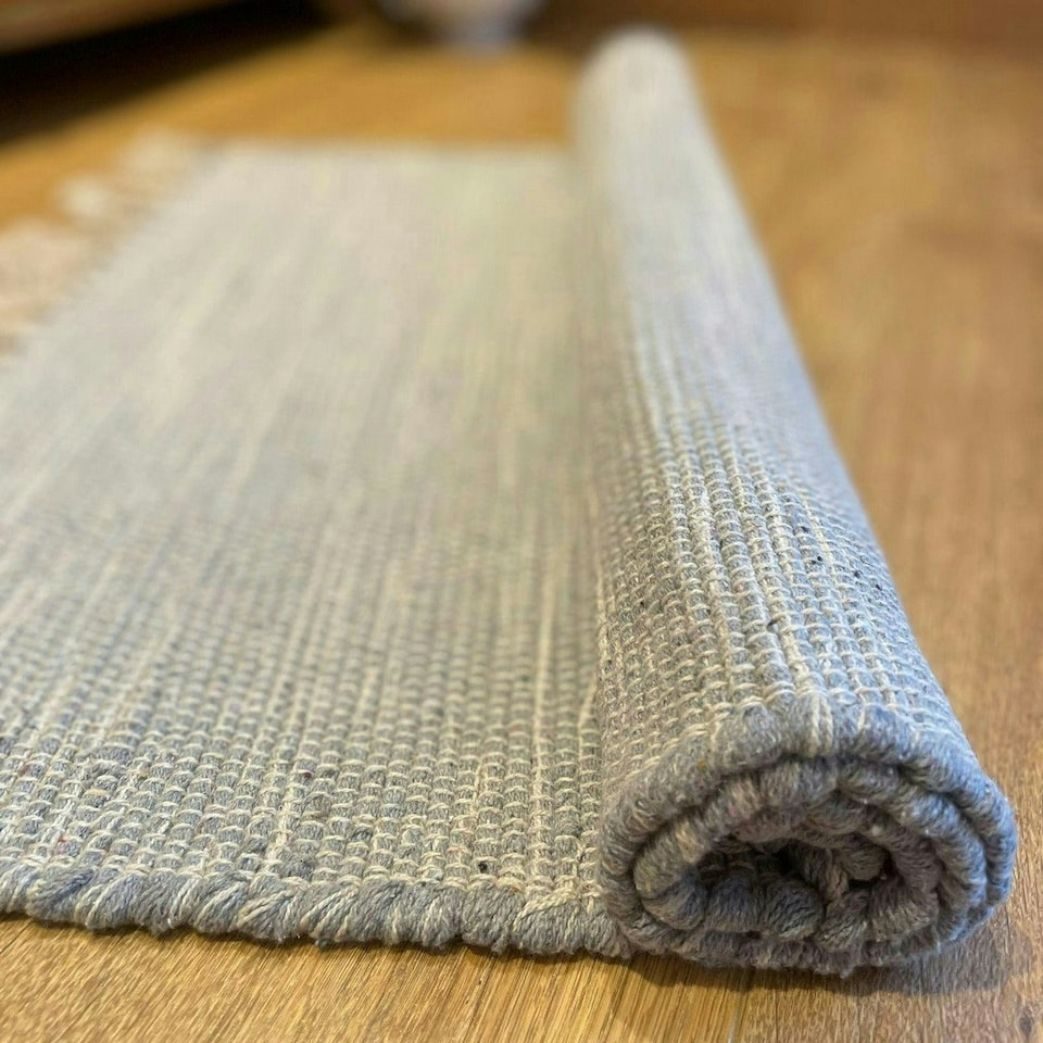image 1 of Hush Hand Loomed Soft Rug in Muted Colours - Cotton - L90 x W150 cm - Pale Grey