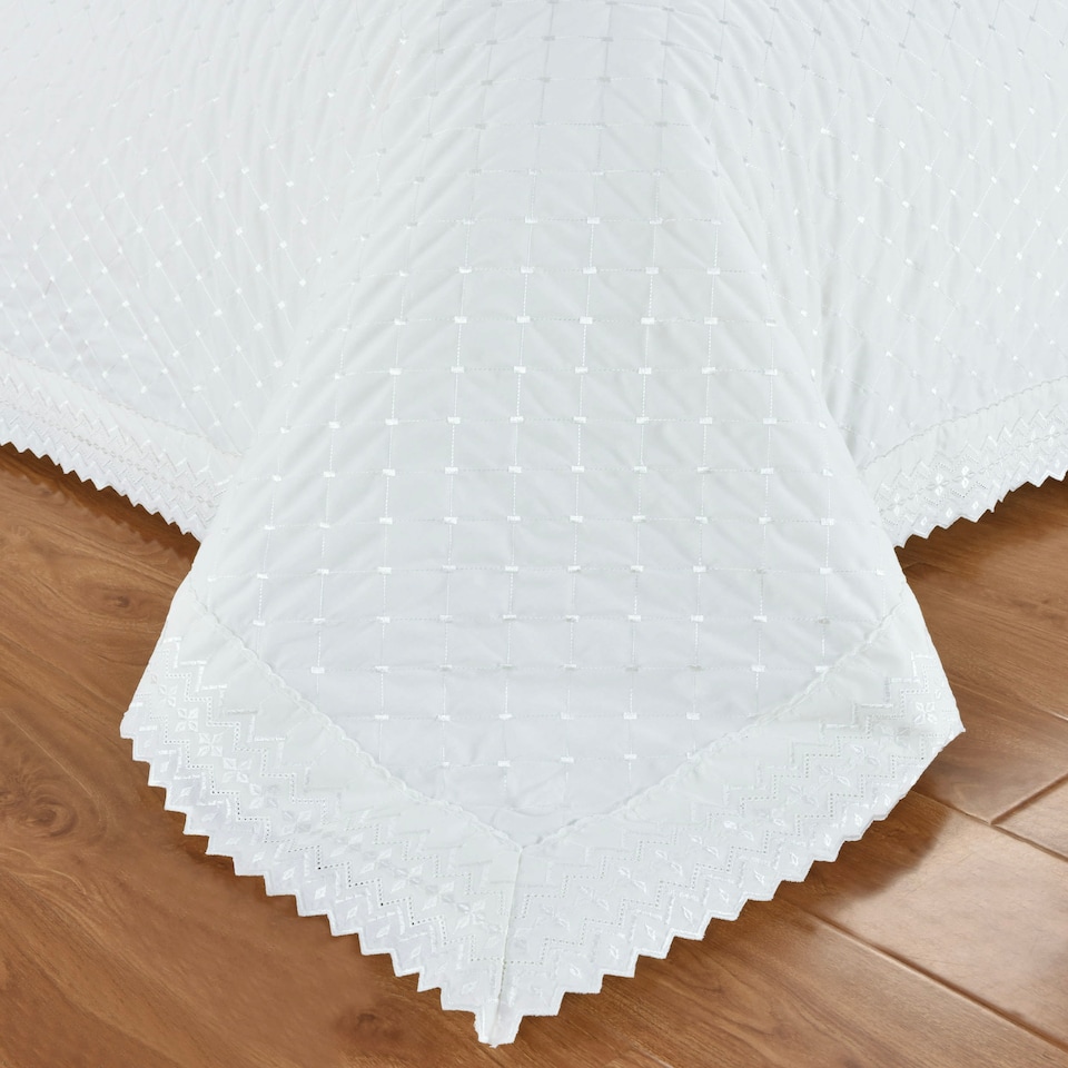 image 1 of Richmond Polycotton Luxury Duvet Cover Set With Pillowcase | White | King | 1