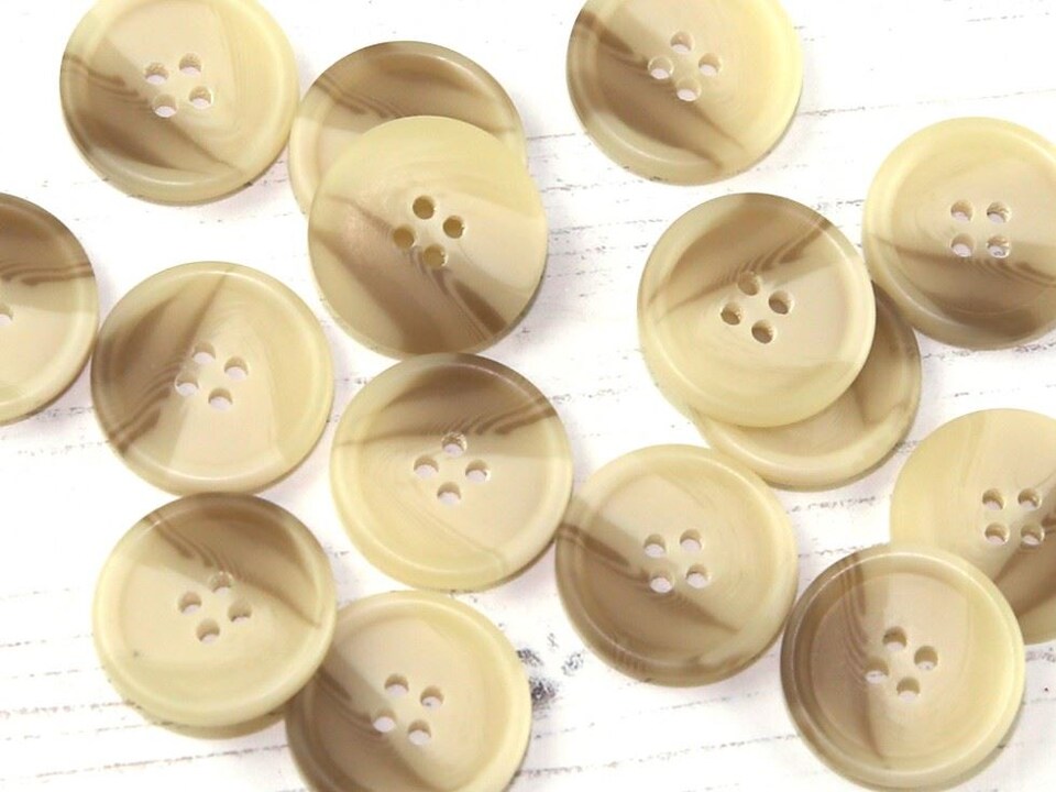 Dill Cream Round Plastic Buttons for Dressmaking - 20mm - per value pack of 20