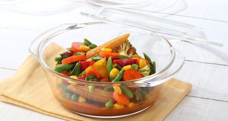 image 1 of Borosil Round Casserole with Lid (1.0 Litre) - Oven, Microwave Safe Serving Bowl With Glass Lid, Transparent | Clear | (1.0 L): 18 cm (D) × 21 cm (W) × 5.7 cm (H)