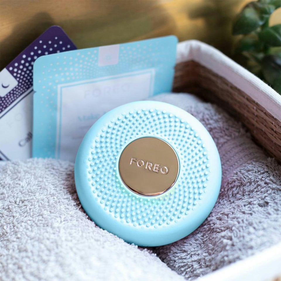image 1 of FOREO UFO Mini Face Mask Treatment Device Highly Advanced for Dry Skin, Mint