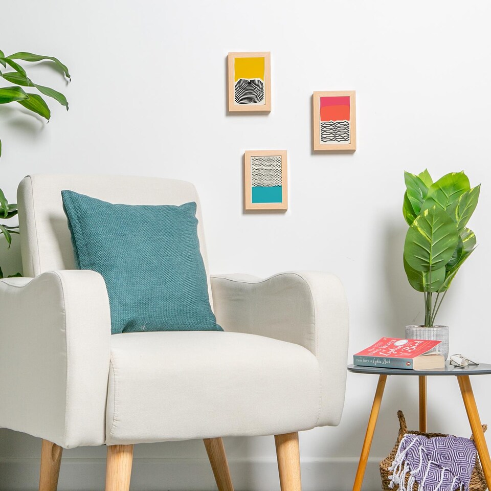 image 1 of Nicola Spring 4 x 6" Photo Frame - Light Wood - 3D Photo Frame Picture Frame Box Portrait Display Case (17.5 x 12.5cm)