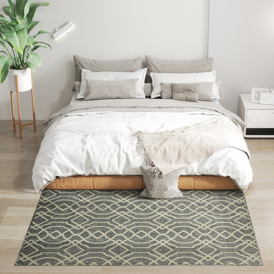 image 1 of HOMCOM UV Resistant Indoor & Outdoor Area Rug, Easy-Cleaning Machine Washable Rug with Geometric Pattern for Patio, Garden, Kitchen, Bathroom or Living Room, 170 120 cm, Grey | Grey | White | 1