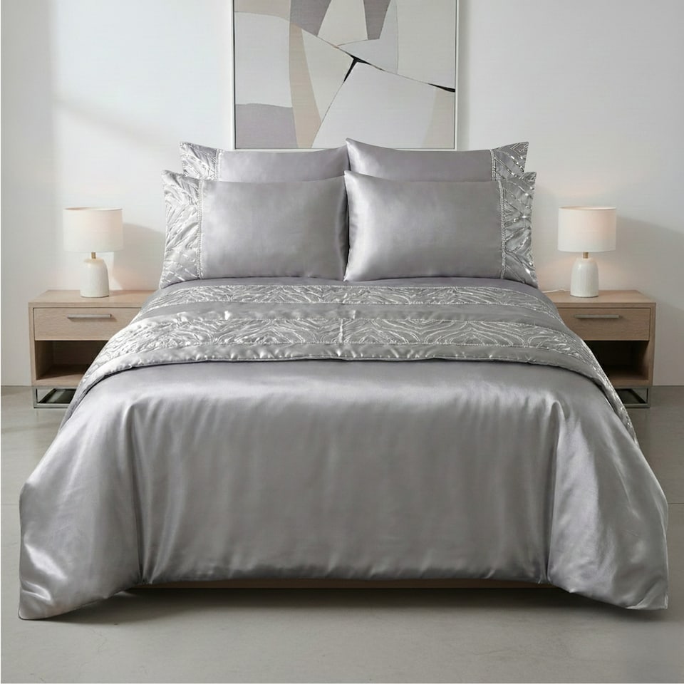 image 1 of Shimmer Duvet Cover Set Luxury Bedding with Elegant Metallic Finish | Silver | Super King