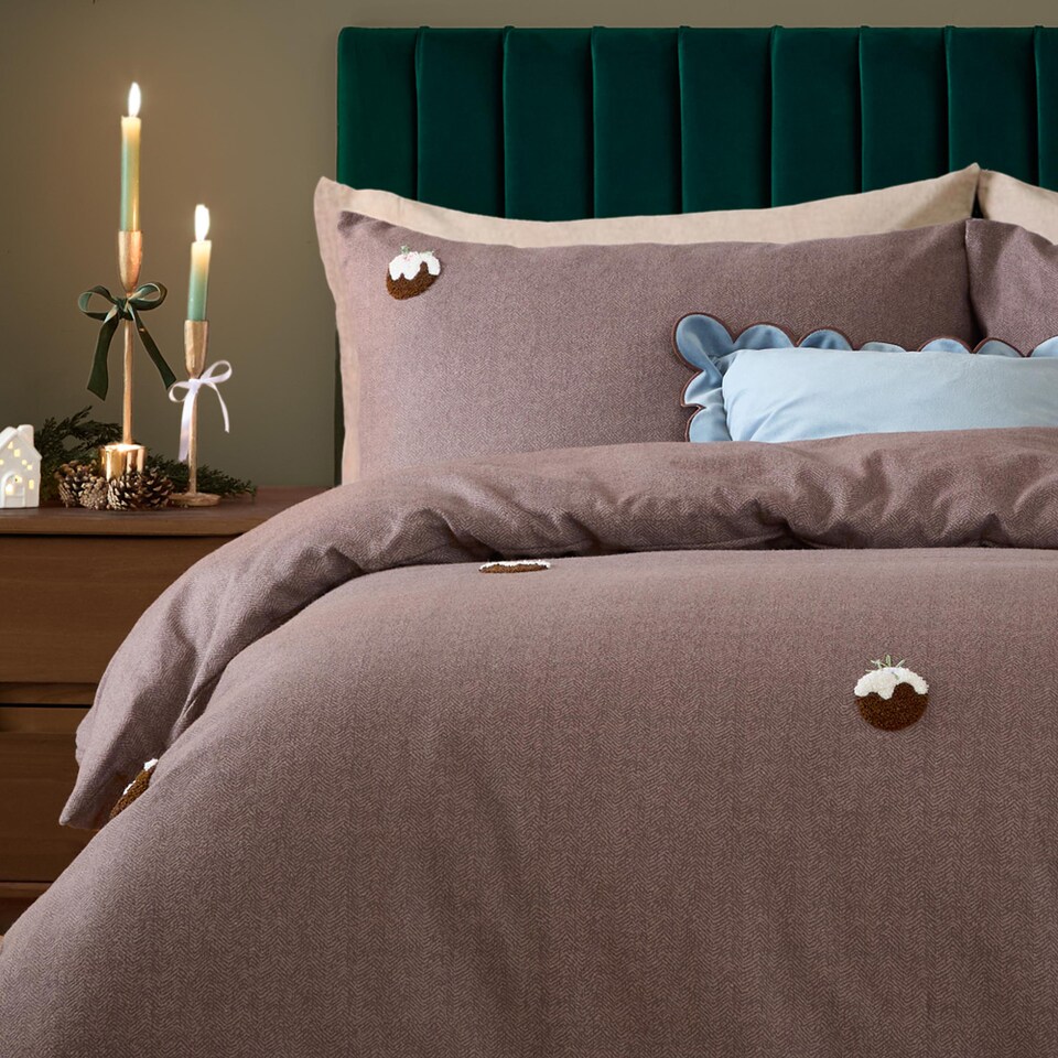 image 1 of Furn Christmas Pudding 100% Cotton Tufted Duvet Cover Set, Chocolate, Single