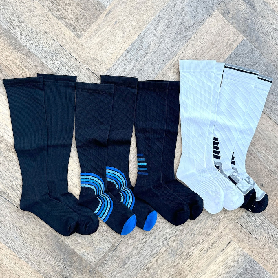 image 1 of aZengear Compression Socks for Women and Men - Seamless Toe, Padded Heel and Sole