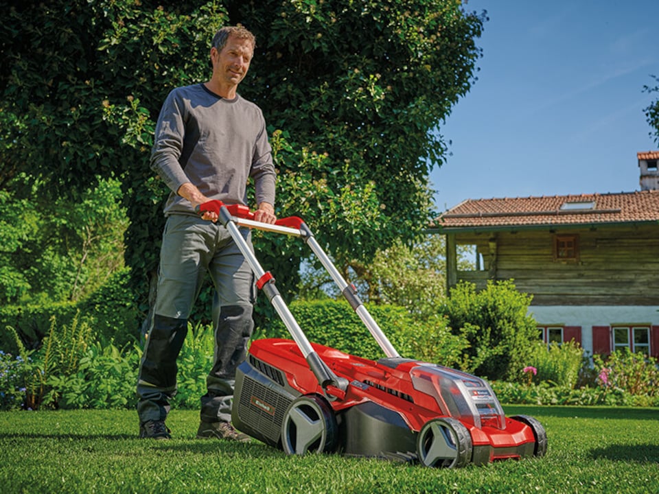 image 1 of Einhell Cordless Lawnmower 38cm 36V PXC RASARRO 36/38 (2x4 Ah)