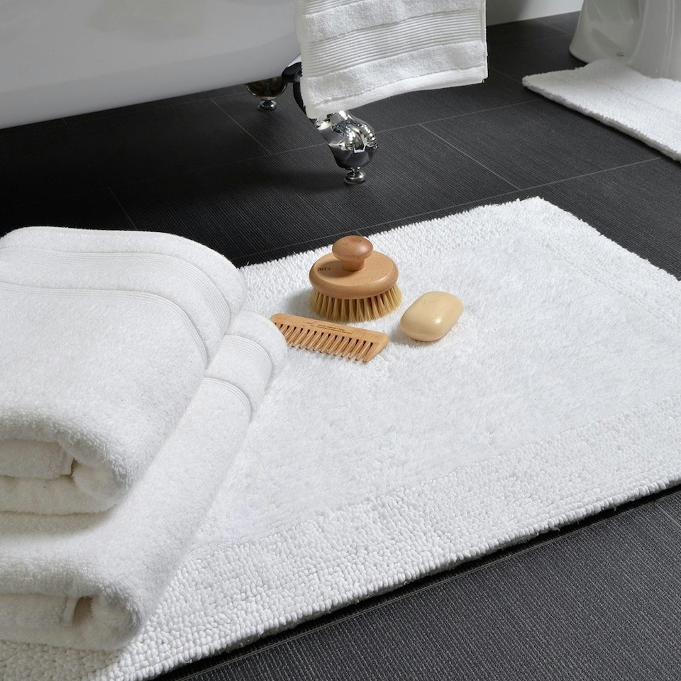 image 1 of Luxury Zero Twist Egyptian Cotton Bath Towels 70 x 120cm - Pack of 2 White | Bath towel
