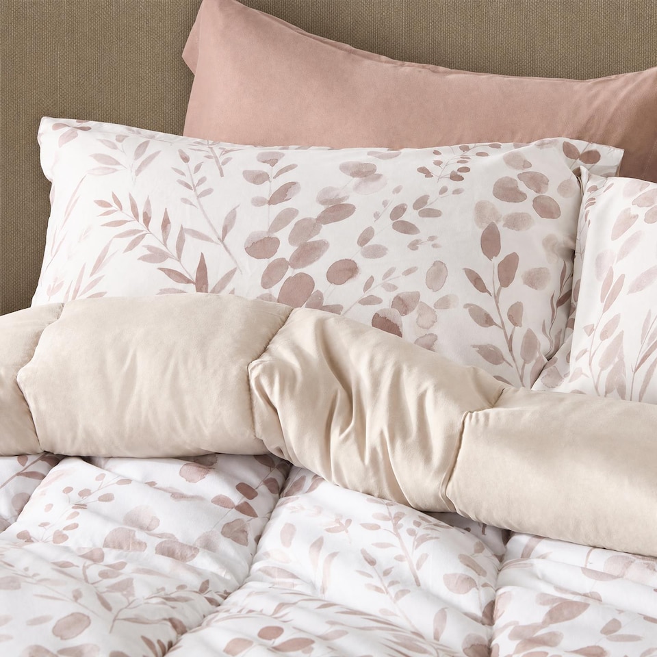 image 1 of OHS Floral Coverless 10.5 TOG Duvet Set Pillowcase Quilted Cover