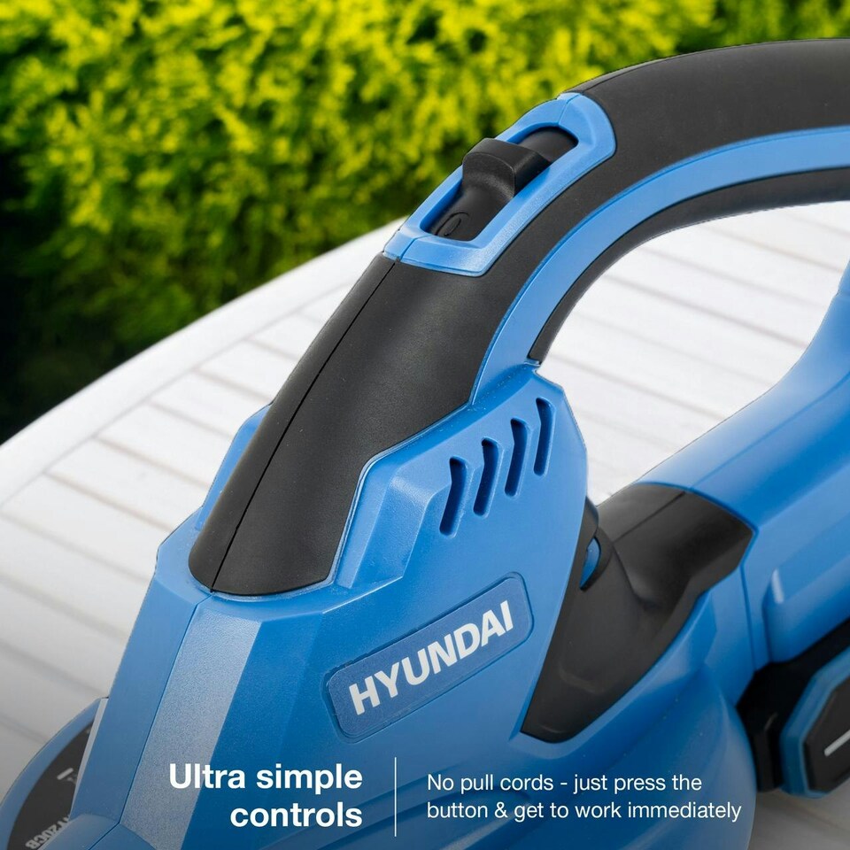 image 1 of Hyundai 10'' 25cm Cordless Chainsaw 20V Li-Ion 4Ah Battery and Charger | HY20CCS10