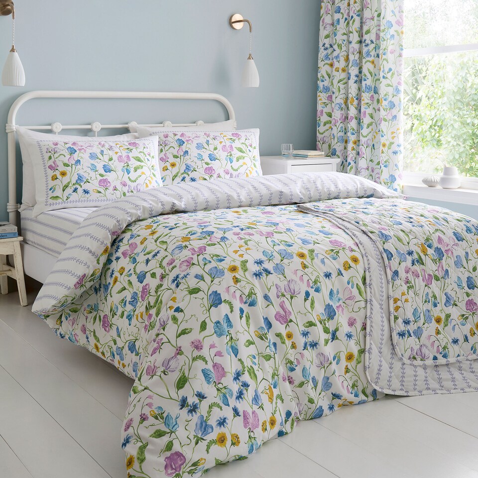 image 1 of D & D Sweetpea Floral Bedspread Lilac