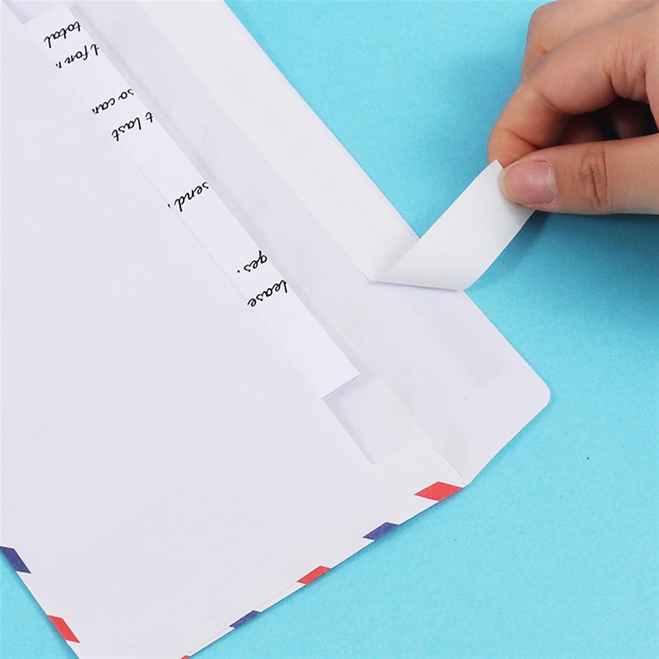 image 1 of Pack of 25 Red and Blue Strip Self-Adhesive Air Mailing Envelopes 11 x 22cm