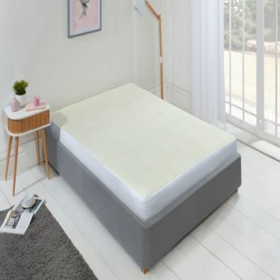image 1 of Snuggle Collection Fleece Underblanket Mattress Protector - Single