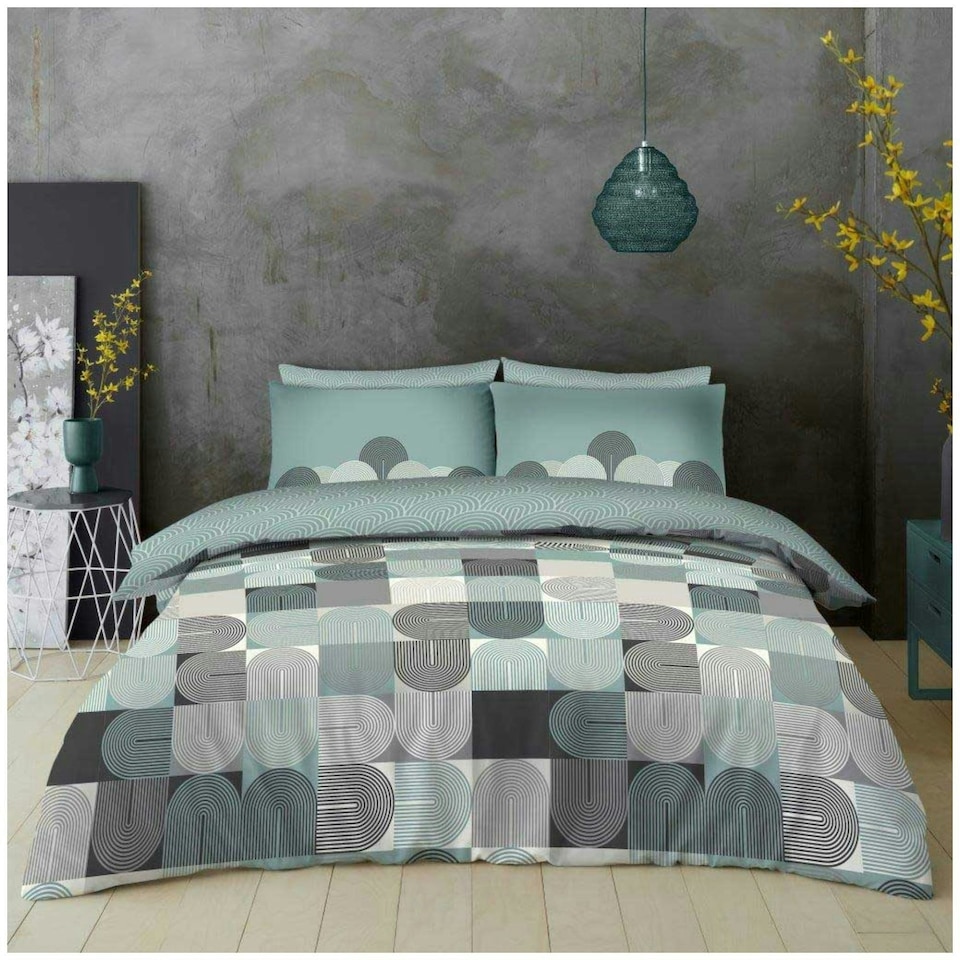 image 1 of VELVETIO Archie Complete Duvet Cover Set with Fitted Sheet Soft Polycotton Bedding Sets Green | King