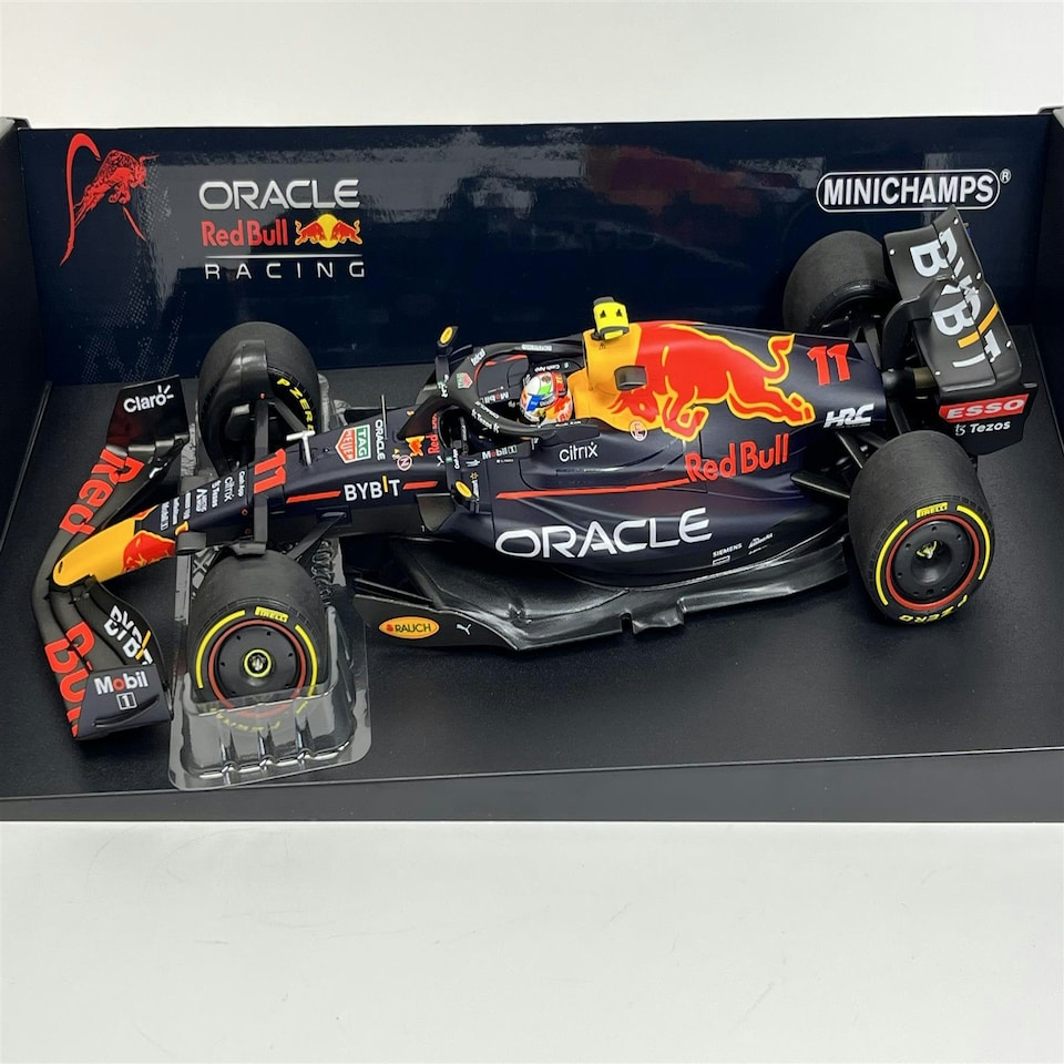 image 1 of Sergio Perez Red Bull Racing RB18 Saudi Arabian GP 2022 1:18 Minichamps 110220011