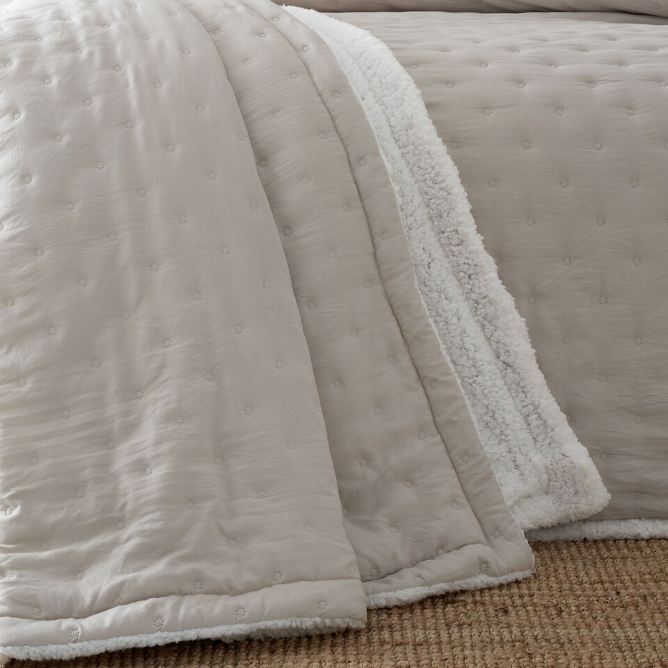 image 1 of Catherine Lansfield Cosy Nori Soft Sherpa Bedspread | Cream | One Size