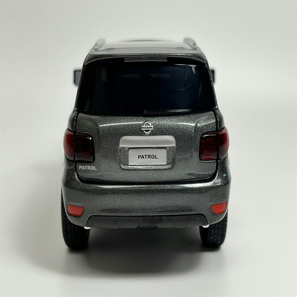 image 1 of Nissan Patrol Y62 Grey LHD 1:32 Scale Tayumo 32115015