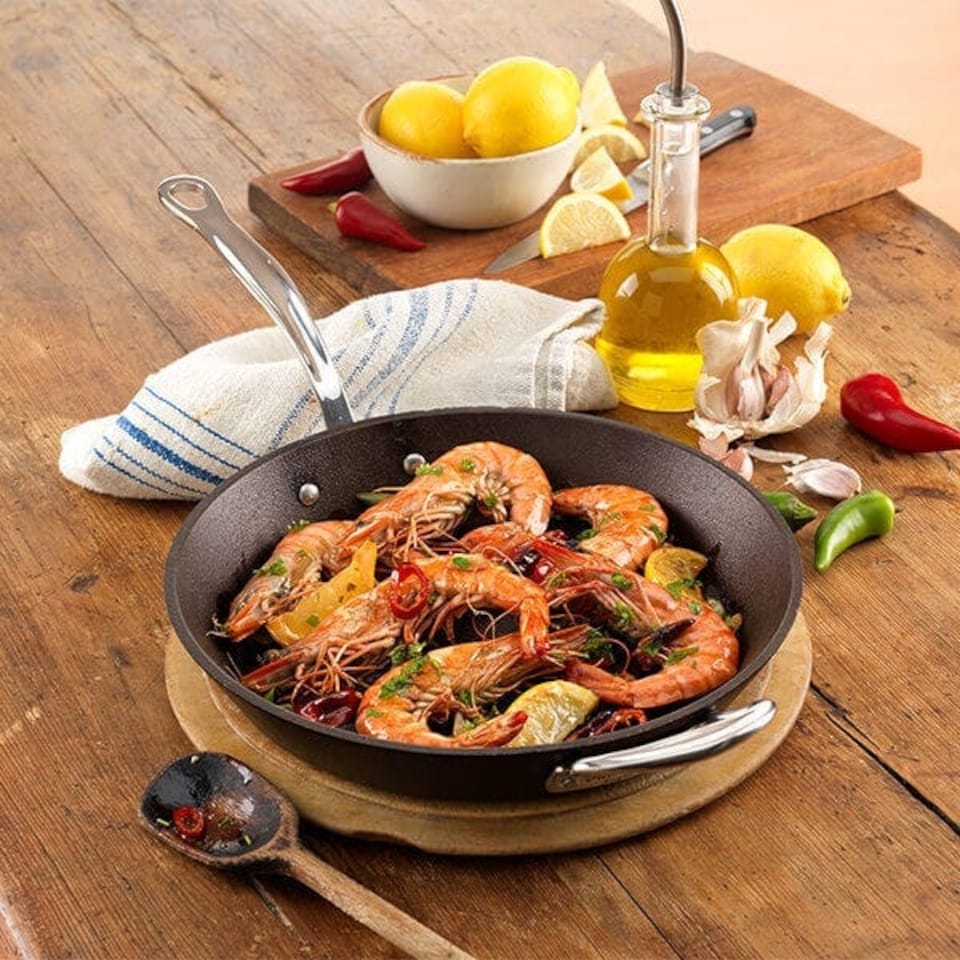 image 1 of Samuel Groves Britannia Cast Iron 24cm Skillet Frypan