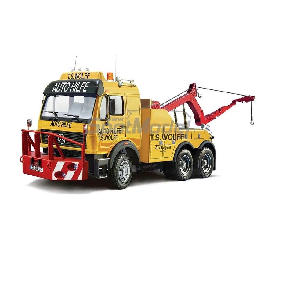 image 1 of Italeri Mercedes-Benz Wrecker Truck Model Kit