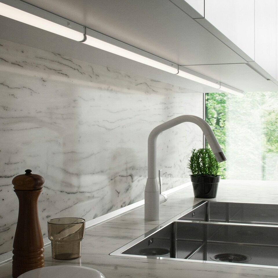 image 1 of Latona 4W | Batten Light Fitting | White