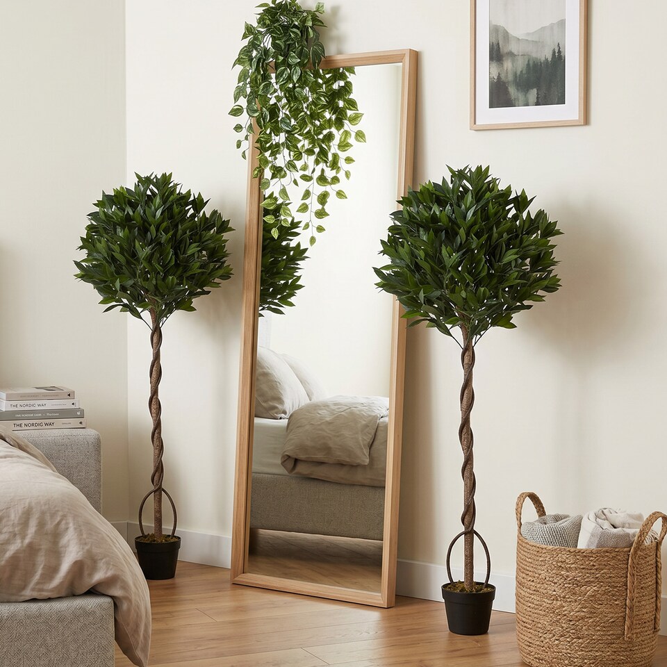 image 1 of Outsunny Realistic Lush Topiary Ball Tree with Twisted Trunk, Green