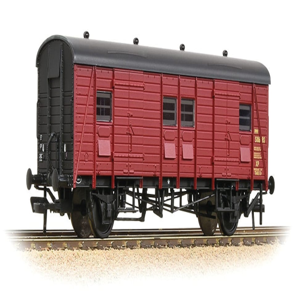 Bachmann PMV Parcels Van BR Crimson