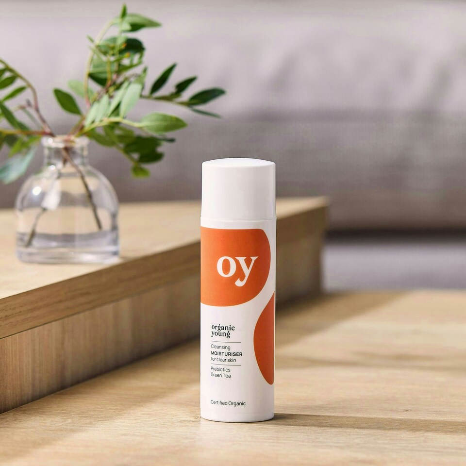 image 1 of Green People Oy Clear Skin Moisturiser - Organic Young for Teen Skin - Paraben & Alcohol Free - Vegan, 50ml