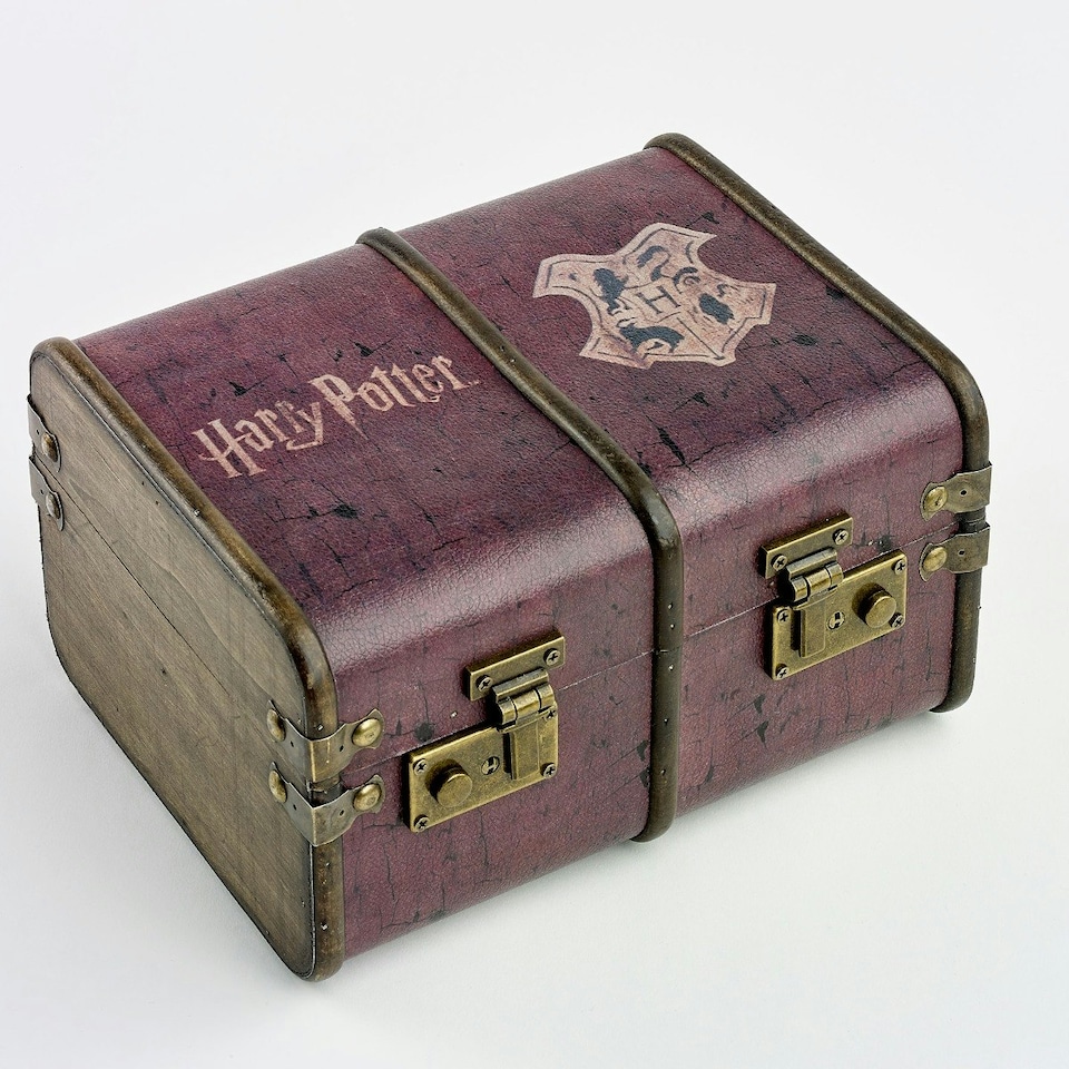 image 1 of Harry Potter Hogwarts Trunk Advent calendar
