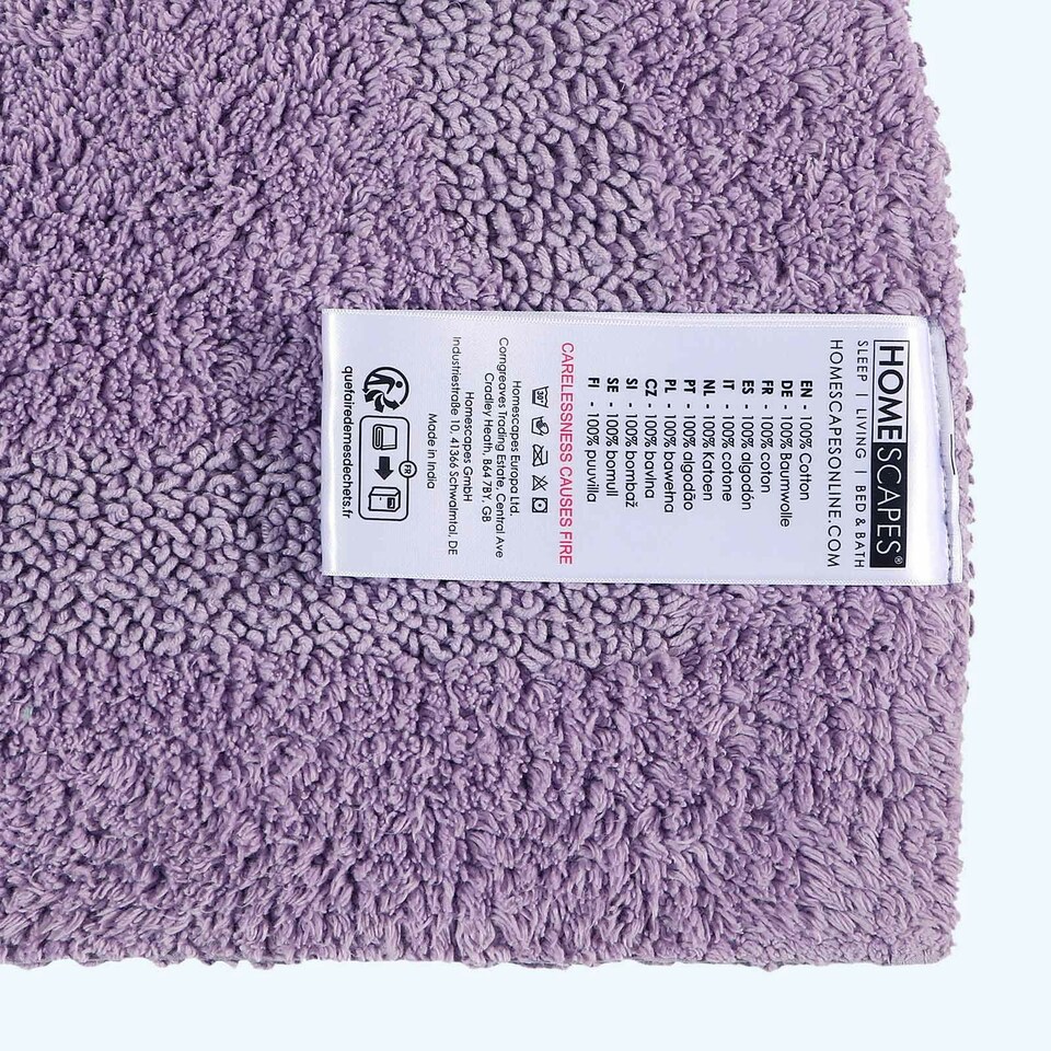 image 1 of Homescapes Luxury Reversible Round Bath Mat - Lilac Purple