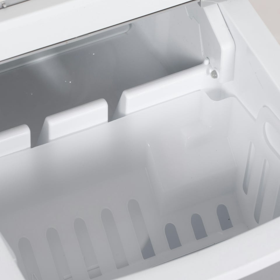 image 1 of HOMCOM Ice Maker 12kg/24H Production with Scoop Basket for Home Office Black