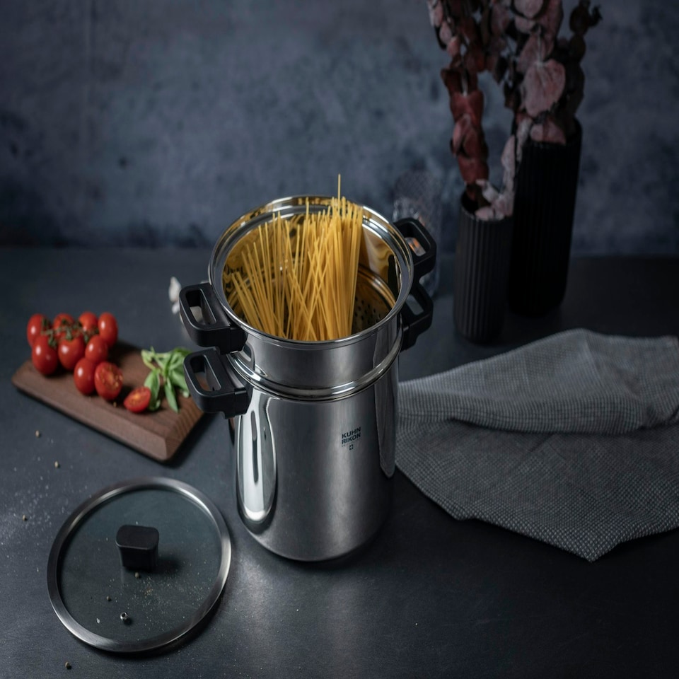 image 1 of LOCARNO Pasta Pot with insert 6.5L 22 cm