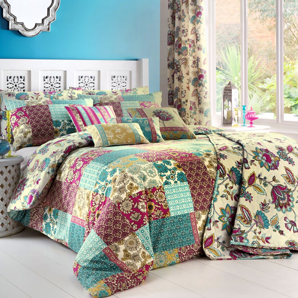 image 1 of D & D Marinelli Bedspread Teal