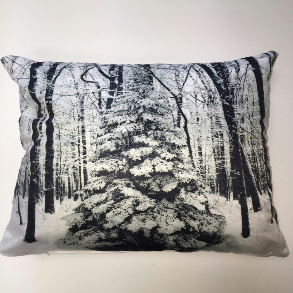 Winter Xmas Tree Cushion Cover with Cusion Pads (43x43 cm) Multi Multi