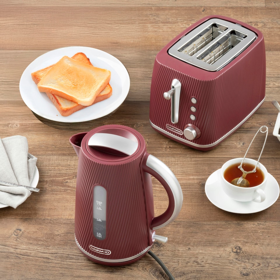 image 1 of Daewoo Cascade Matching Kettle & 2-Slice Toaster Set 1.7 L 3 kW Fast Boil Red | Ruby | 2-slice