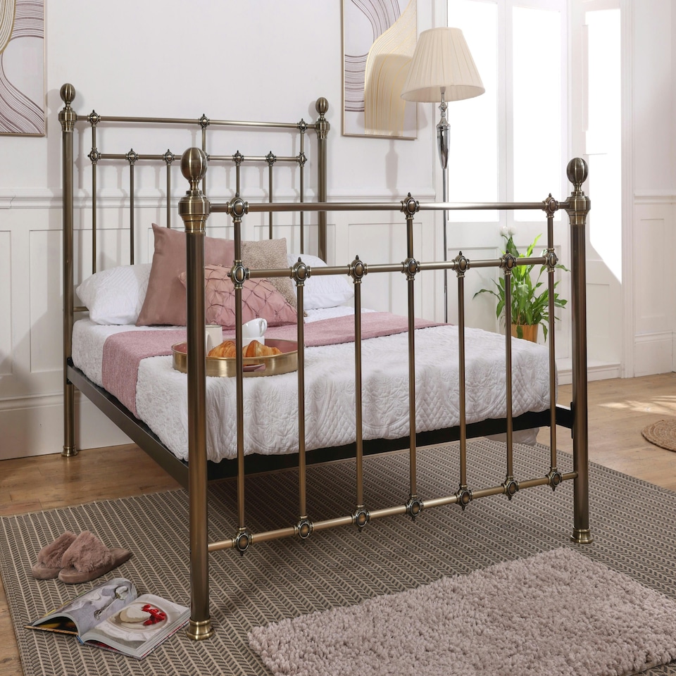 image 1 of 4ft6 Double Brass Finish,Traditional Antique Victorian Metal Bed Frame Bedstead
